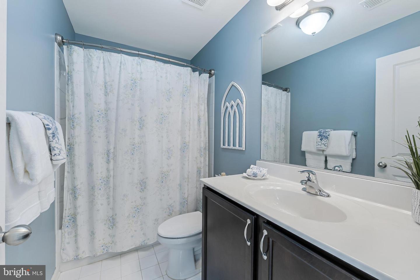 12080 SUNFLOWER FIELD PL, LOVETTSVILLE, Virginia 20180, 5 Bedrooms Bedrooms, ,5 BathroomsBathrooms,Residential,For sale,12080 SUNFLOWER FIELD PL,VALO2108552 MLS # VALO2108552