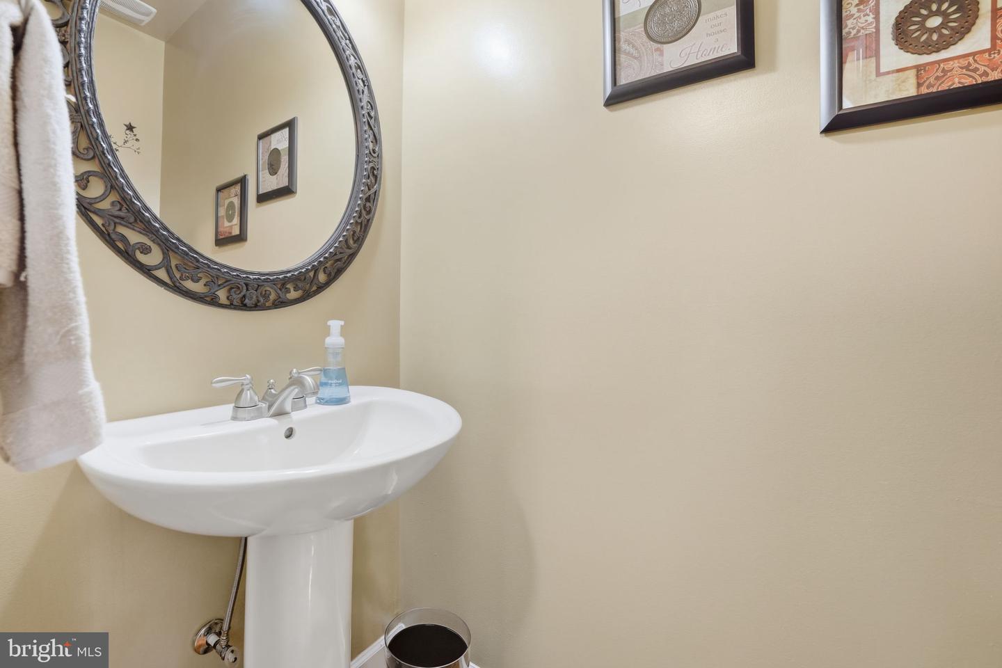 59 ASHBURN LN, FREDERICKSBURG, Virginia 22406, 5 Bedrooms Bedrooms, ,4 BathroomsBathrooms,Residential,For sale,59 ASHBURN LN,VAST2043404 MLS # VAST2043404