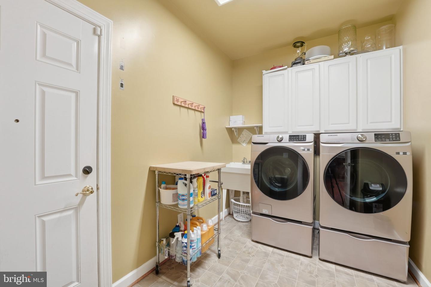 59 ASHBURN LN, FREDERICKSBURG, Virginia 22406, 5 Bedrooms Bedrooms, ,4 BathroomsBathrooms,Residential,For sale,59 ASHBURN LN,VAST2043404 MLS # VAST2043404