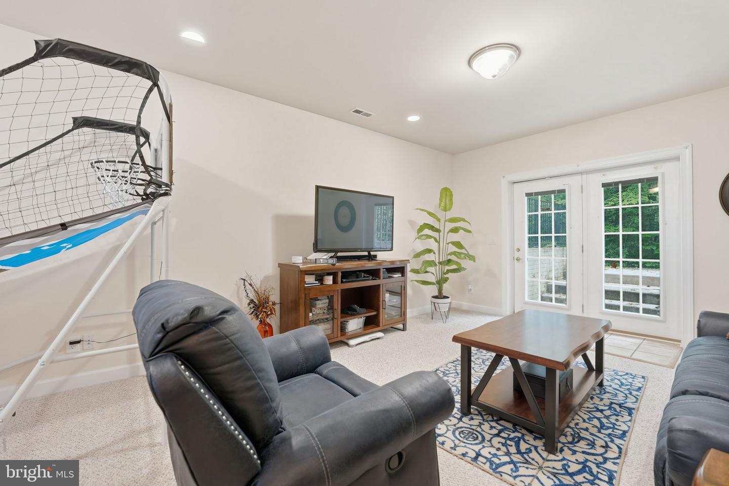 59 ASHBURN LN, FREDERICKSBURG, Virginia 22406, 5 Bedrooms Bedrooms, ,4 BathroomsBathrooms,Residential,For sale,59 ASHBURN LN,VAST2043404 MLS # VAST2043404