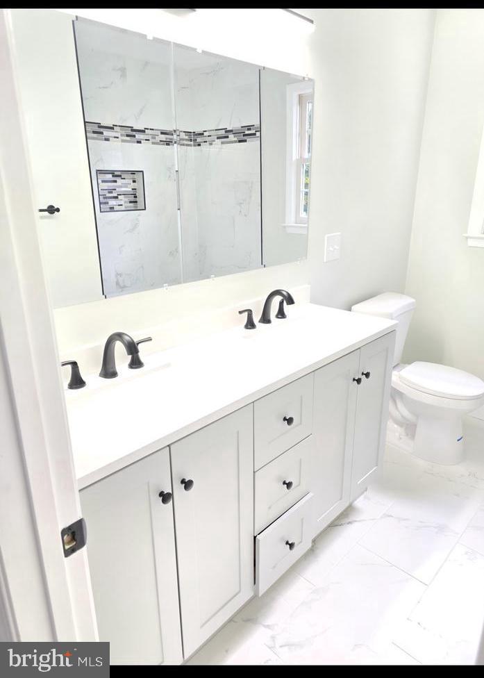 15513 MEHERRIN DR, CENTREVILLE, Virginia 20120, 5 Bedrooms Bedrooms, ,4 BathroomsBathrooms,Residential,For sale,15513 MEHERRIN DR,VAFX2273650 MLS # VAFX2273650