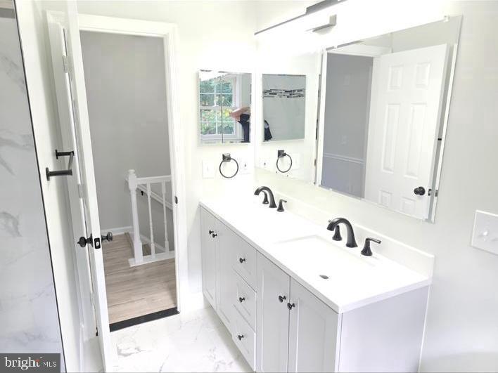 15513 MEHERRIN DR, CENTREVILLE, Virginia 20120, 5 Bedrooms Bedrooms, ,4 BathroomsBathrooms,Residential,For sale,15513 MEHERRIN DR,VAFX2273650 MLS # VAFX2273650