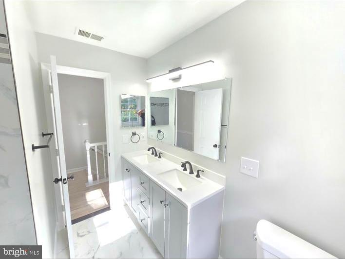 15513 MEHERRIN DR, CENTREVILLE, Virginia 20120, 5 Bedrooms Bedrooms, ,4 BathroomsBathrooms,Residential,For sale,15513 MEHERRIN DR,VAFX2273650 MLS # VAFX2273650