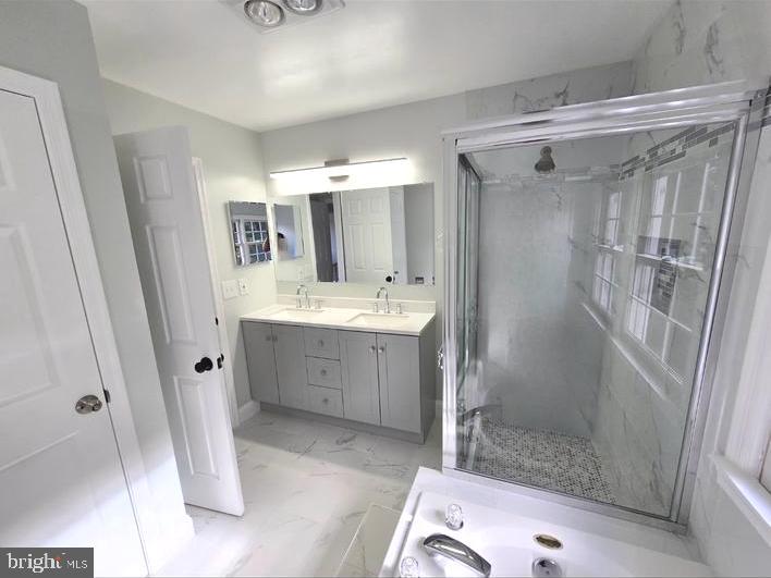 15513 MEHERRIN DR, CENTREVILLE, Virginia 20120, 5 Bedrooms Bedrooms, ,4 BathroomsBathrooms,Residential,For sale,15513 MEHERRIN DR,VAFX2273650 MLS # VAFX2273650