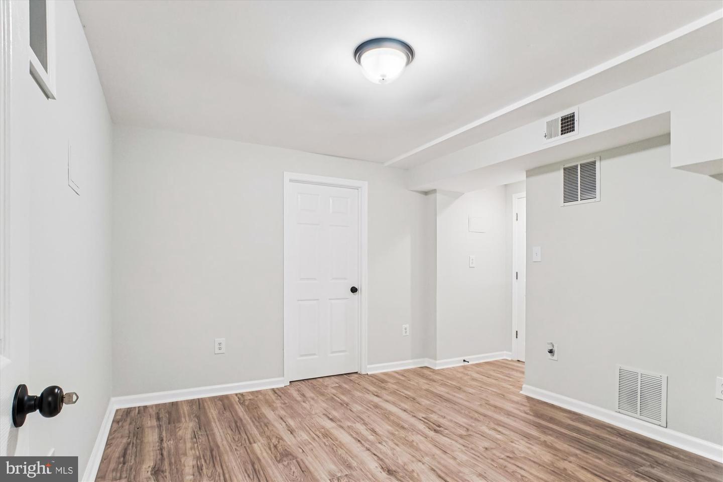 15513 MEHERRIN DR, CENTREVILLE, Virginia 20120, 5 Bedrooms Bedrooms, ,4 BathroomsBathrooms,Residential,For sale,15513 MEHERRIN DR,VAFX2273650 MLS # VAFX2273650 15513 MEHERRIN DR, CENTREVILLE, Virginia 20120, 5 Bedrooms Bedrooms, ,4 BathroomsBathrooms,Residential,For sale,15513 MEHERRIN DR,VAFX2273650 MLS # VAFX2273650