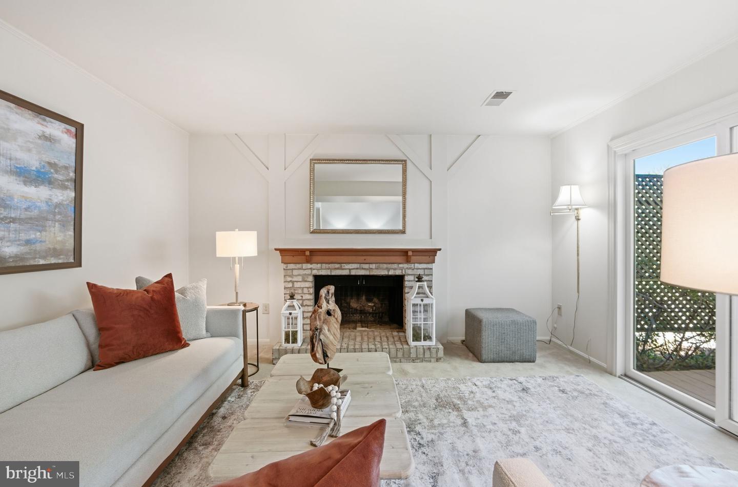 2037 FREEDOM LN, FALLS CHURCH, Virginia 22043, 4 Bedrooms Bedrooms, ,2 BathroomsBathrooms,Residential,For sale,2037 FREEDOM LN,VAFX2273862 MLS # VAFX2273862