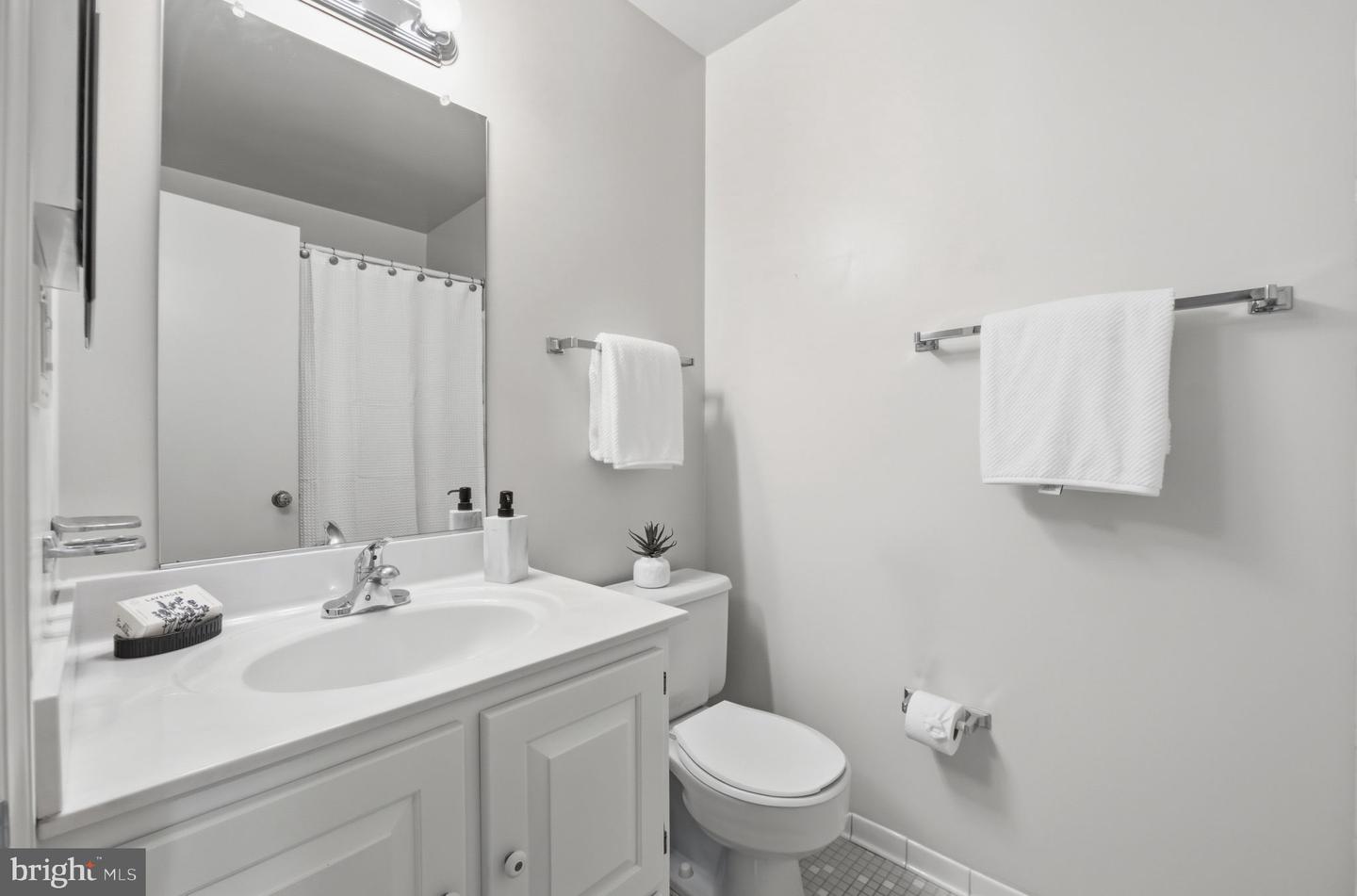 2037 FREEDOM LN, FALLS CHURCH, Virginia 22043, 4 Bedrooms Bedrooms, ,2 BathroomsBathrooms,Residential,For sale,2037 FREEDOM LN,VAFX2273862 MLS # VAFX2273862
