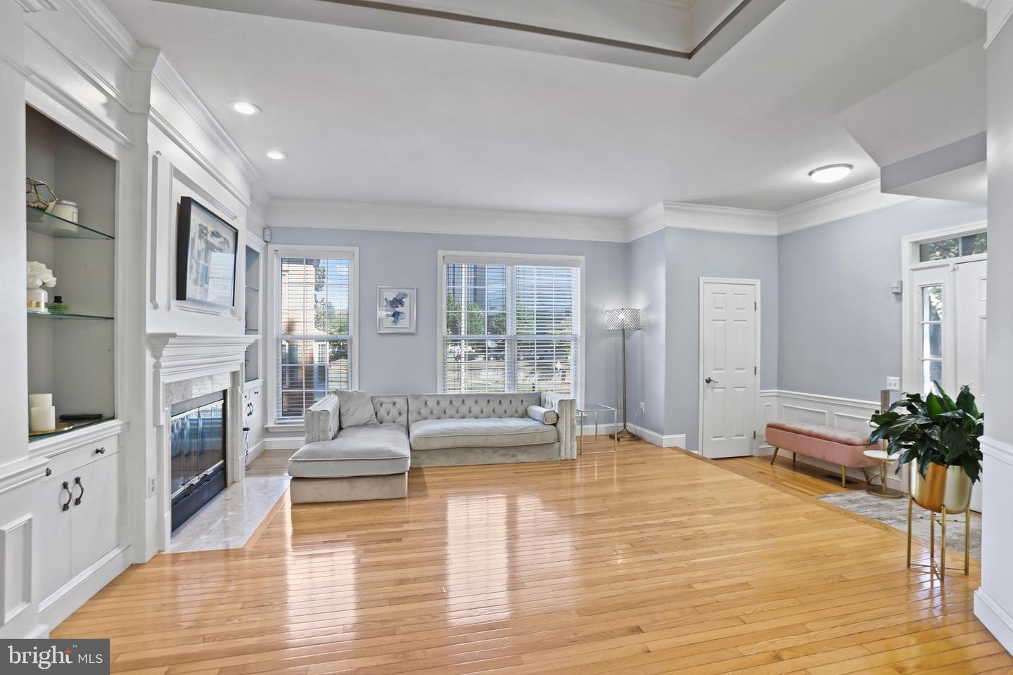 7725 HERITAGE WOODS WAY, ANNANDALE, Virginia 22003, 3 Bedrooms Bedrooms, ,2 BathroomsBathrooms,Residential,For sale,7725 HERITAGE WOODS WAY,VAFX2273964 MLS # VAFX2273964