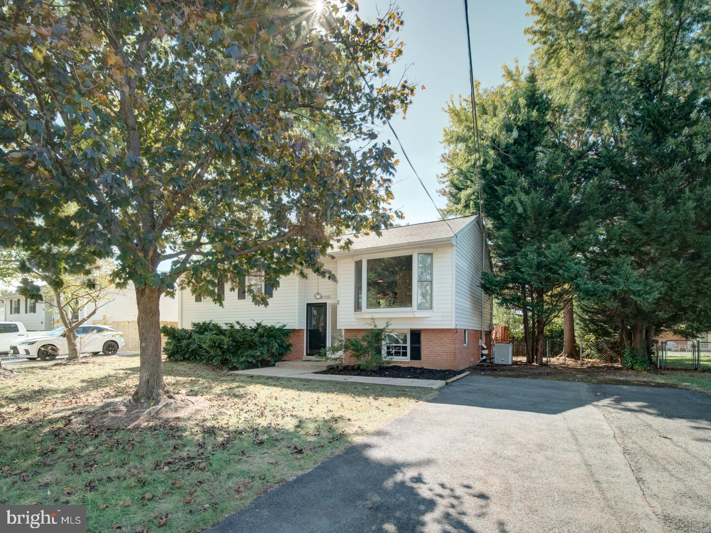 14725 LOCK DR, CENTREVILLE, Virginia 20120, 4 Bedrooms Bedrooms, ,2 BathroomsBathrooms,Residential,For sale,14725 LOCK DR,VAFX2273986 MLS # VAFX2273986
