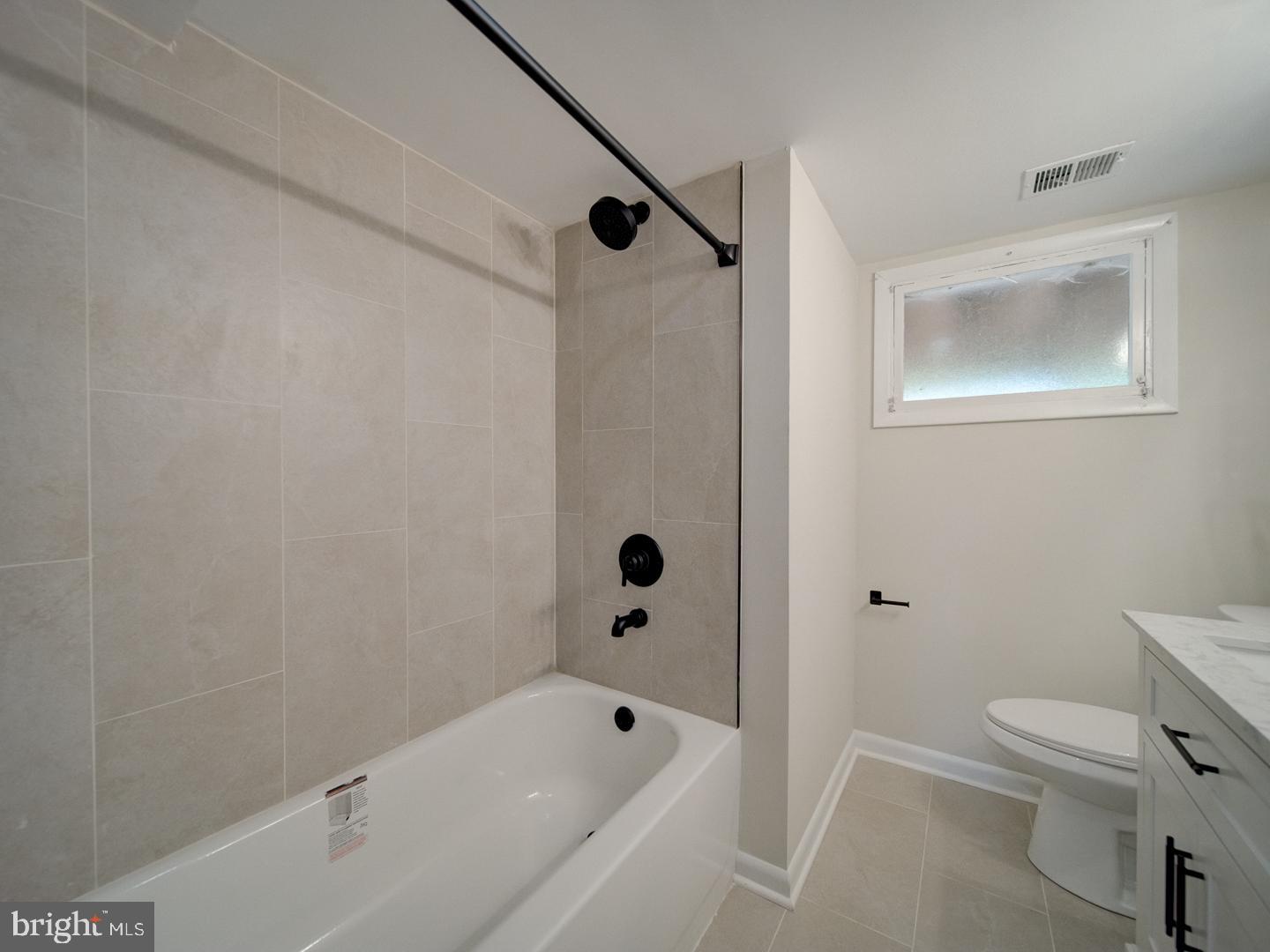 14725 LOCK DR, CENTREVILLE, Virginia 20120, 4 Bedrooms Bedrooms, ,2 BathroomsBathrooms,Residential,For sale,14725 LOCK DR,VAFX2273986 MLS # VAFX2273986