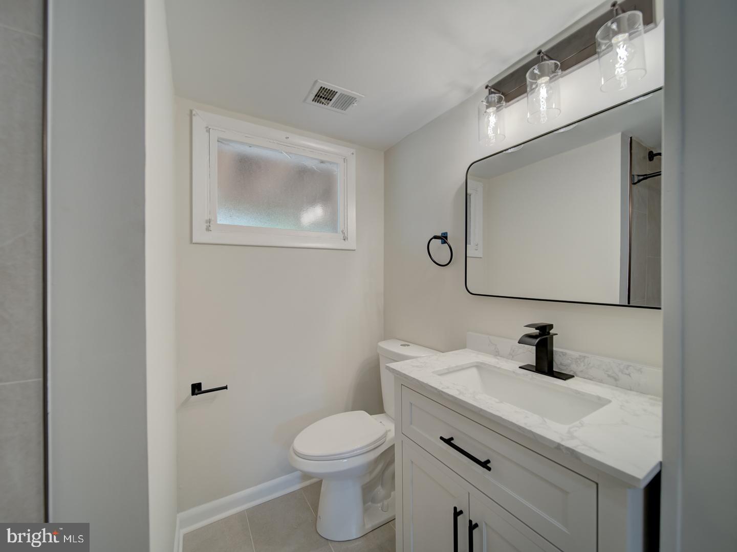 14725 LOCK DR, CENTREVILLE, Virginia 20120, 4 Bedrooms Bedrooms, ,2 BathroomsBathrooms,Residential,For sale,14725 LOCK DR,VAFX2273986 MLS # VAFX2273986