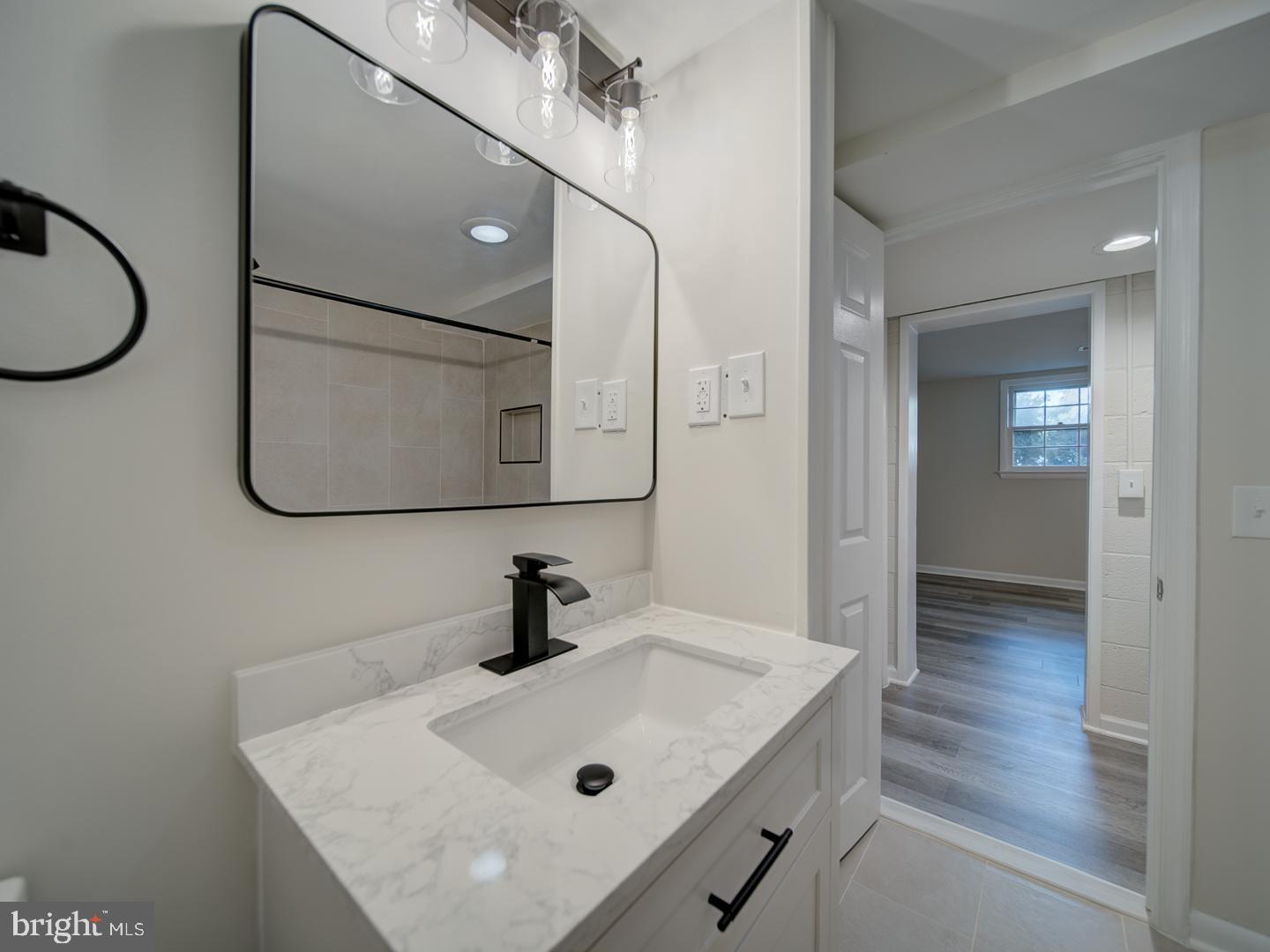 14725 LOCK DR, CENTREVILLE, Virginia 20120, 4 Bedrooms Bedrooms, ,2 BathroomsBathrooms,Residential,For sale,14725 LOCK DR,VAFX2273986 MLS # VAFX2273986