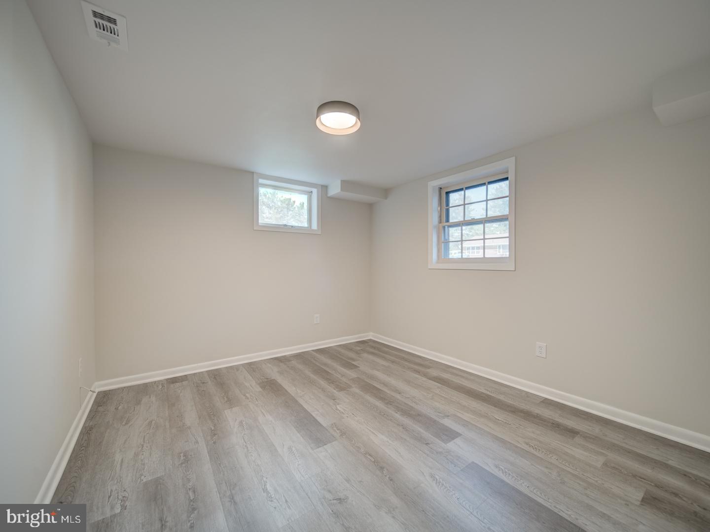 14725 LOCK DR, CENTREVILLE, Virginia 20120, 4 Bedrooms Bedrooms, ,2 BathroomsBathrooms,Residential,For sale,14725 LOCK DR,VAFX2273986 MLS # VAFX2273986