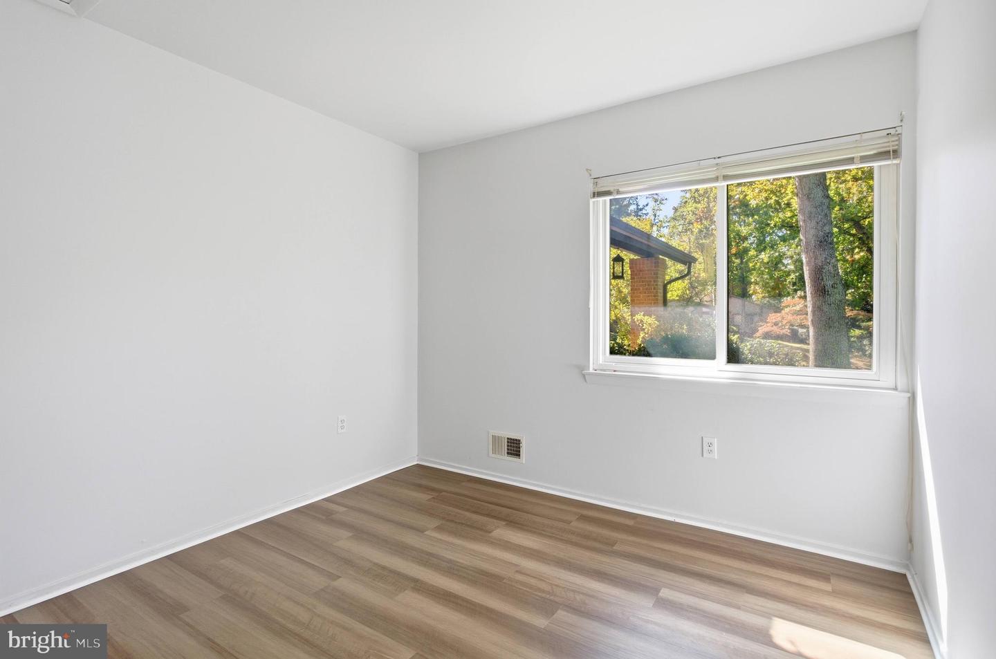 10508 INDIGO LN, FAIRFAX, Virginia 22032, 4 Bedrooms Bedrooms, ,3 BathroomsBathrooms,Residential,For sale,10508 INDIGO LN,VAFX2273448 MLS # VAFX2273448