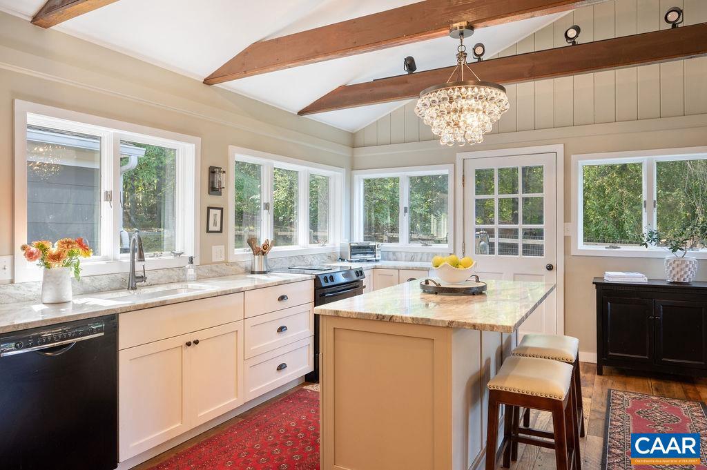 3172 WOODCREEK DR, CHARLOTTESVILLE, Virginia 22911, 3 Bedrooms Bedrooms, ,2 BathroomsBathrooms,Residential,For sale,3172 WOODCREEK DR,669821 MLS # 669821