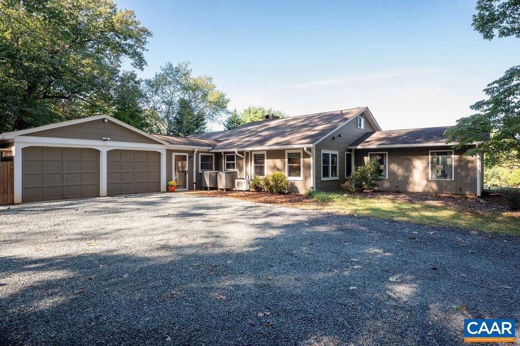 3172 WOODCREEK DR, CHARLOTTESVILLE, Virginia 22911, 3 Bedrooms Bedrooms, ,2 BathroomsBathrooms,Residential,For sale,3172 WOODCREEK DR,669821 MLS # 669821