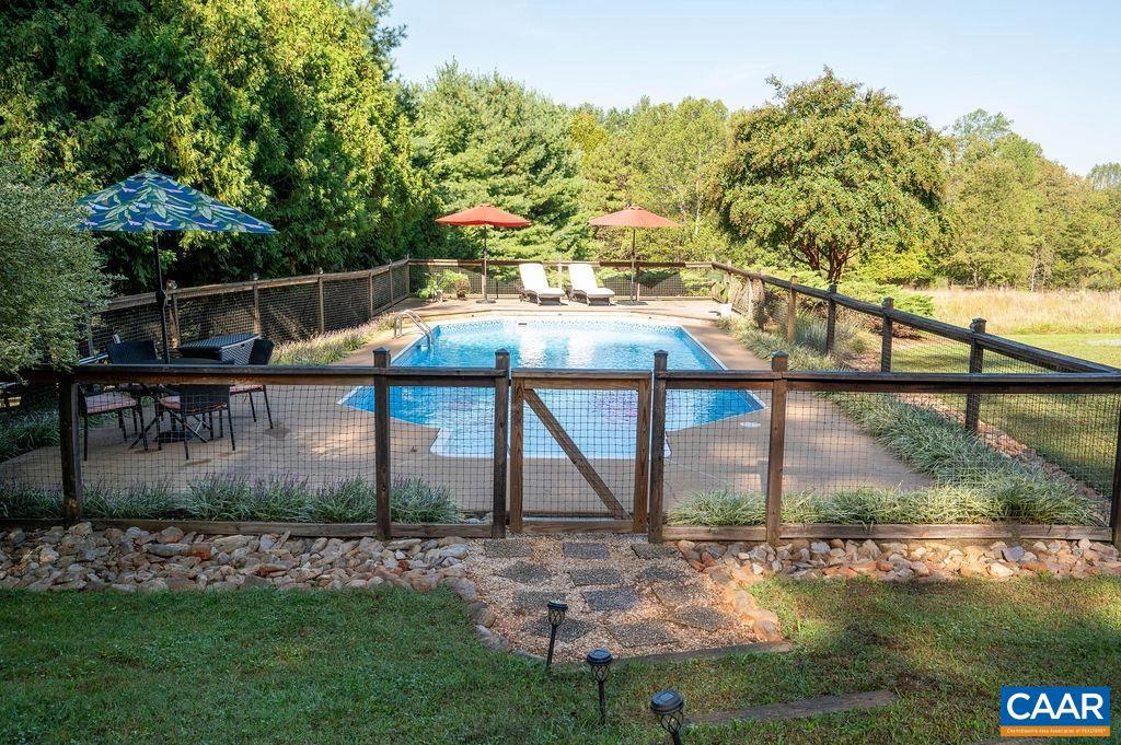 3172 WOODCREEK DR, CHARLOTTESVILLE, Virginia 22911, 3 Bedrooms Bedrooms, ,2 BathroomsBathrooms,Residential,For sale,3172 WOODCREEK DR,669821 MLS # 669821