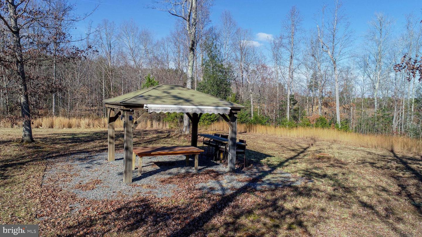 14515 JEFFERSON HWY, BUMPASS, Virginia 23024, 1 Bedroom Bedrooms, 4 Rooms Rooms,1 BathroomBathrooms,Residential,For sale,14515 JEFFERSON HWY,VALA2008710 MLS # VALA2008710