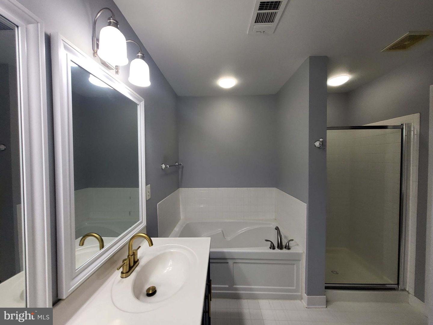 42948 BROOKTON WAY, ASHBURN, Virginia 20147, 3 Bedrooms Bedrooms, ,3 BathroomsBathrooms,Residential,For sale,42948 BROOKTON WAY,VALO2108568 MLS # VALO2108568