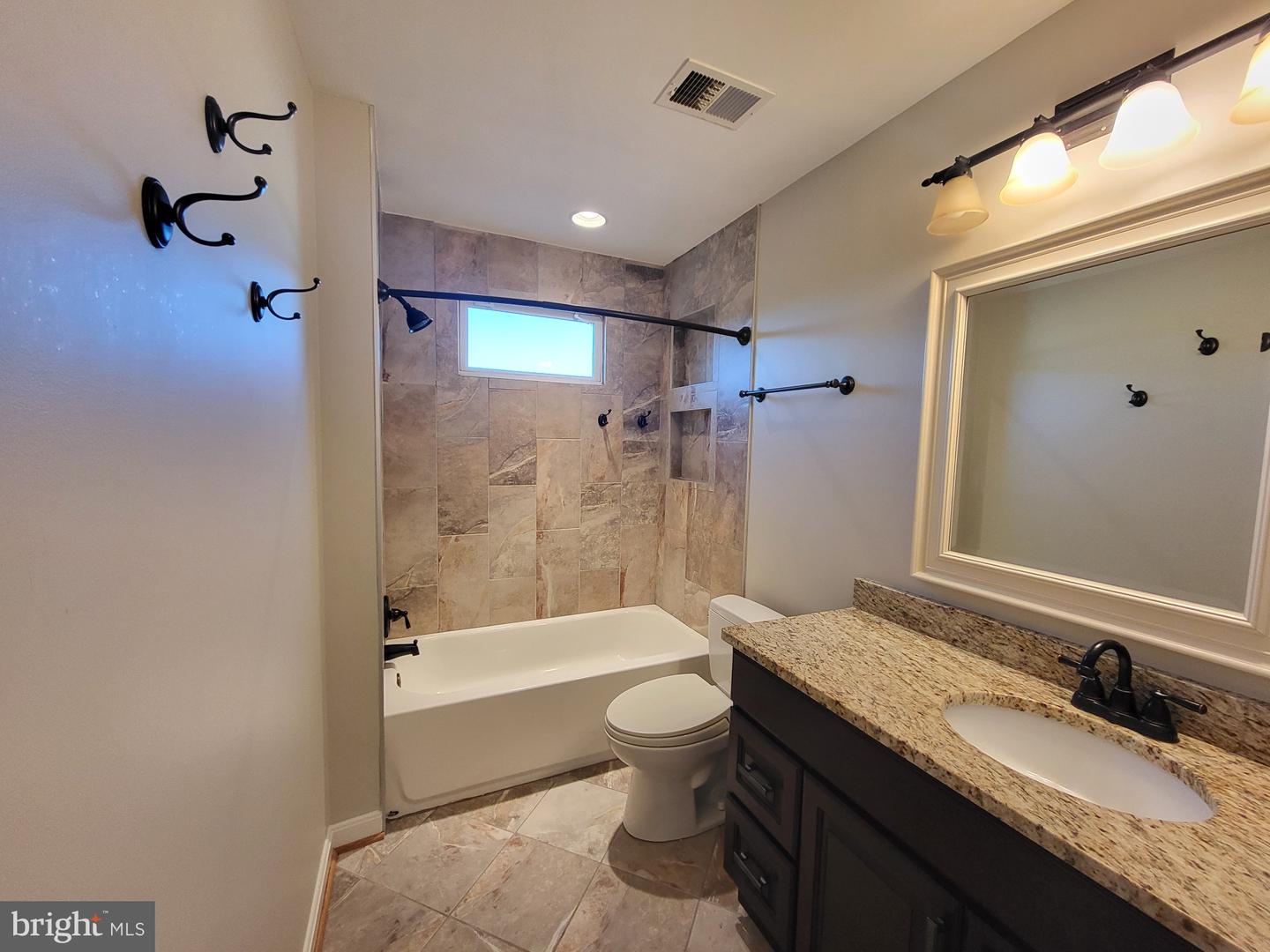 42948 BROOKTON WAY, ASHBURN, Virginia 20147, 3 Bedrooms Bedrooms, ,3 BathroomsBathrooms,Residential,For sale,42948 BROOKTON WAY,VALO2108568 MLS # VALO2108568