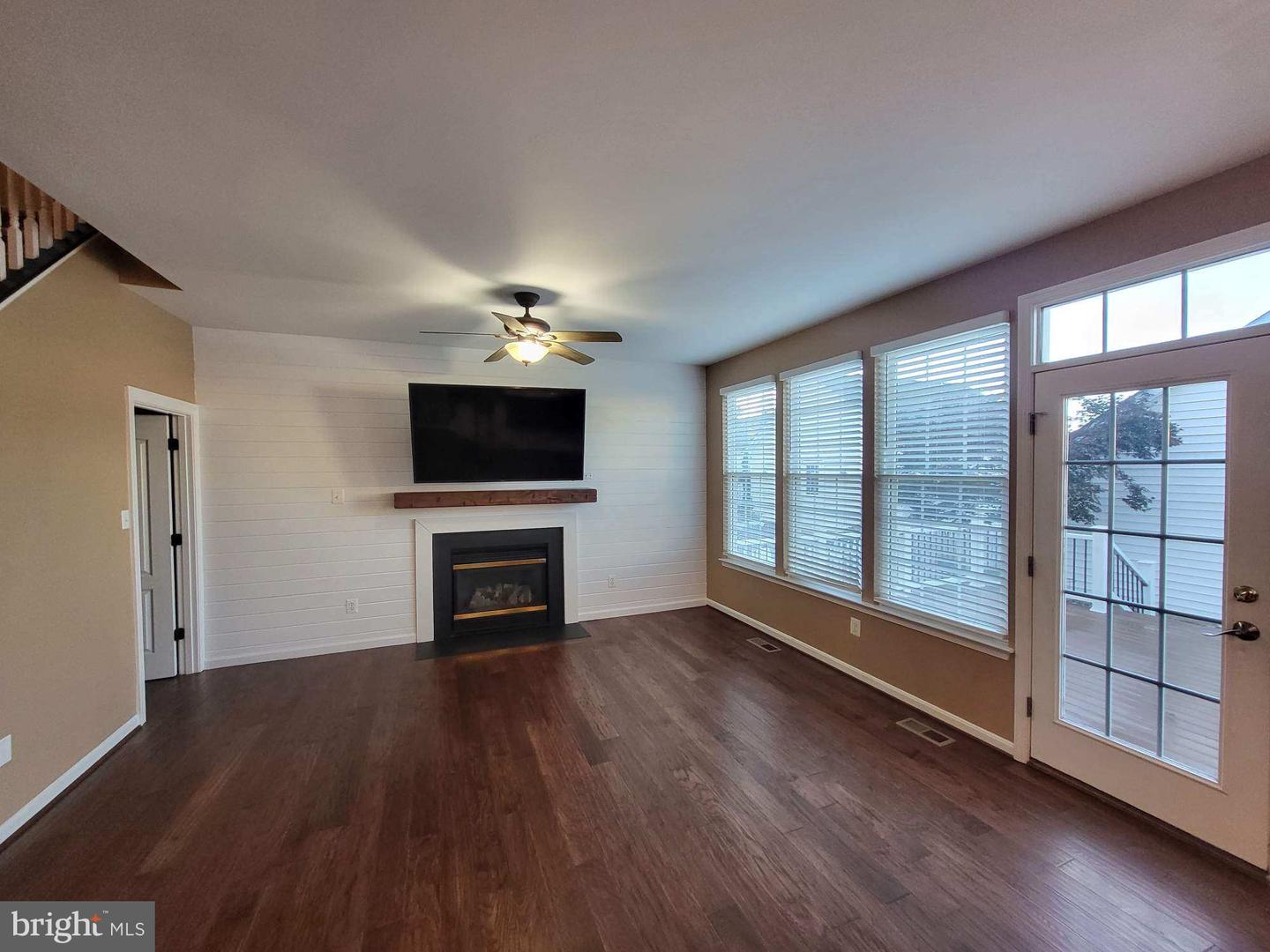 42948 BROOKTON WAY, ASHBURN, Virginia 20147, 3 Bedrooms Bedrooms, ,3 BathroomsBathrooms,Residential,For sale,42948 BROOKTON WAY,VALO2108568 MLS # VALO2108568