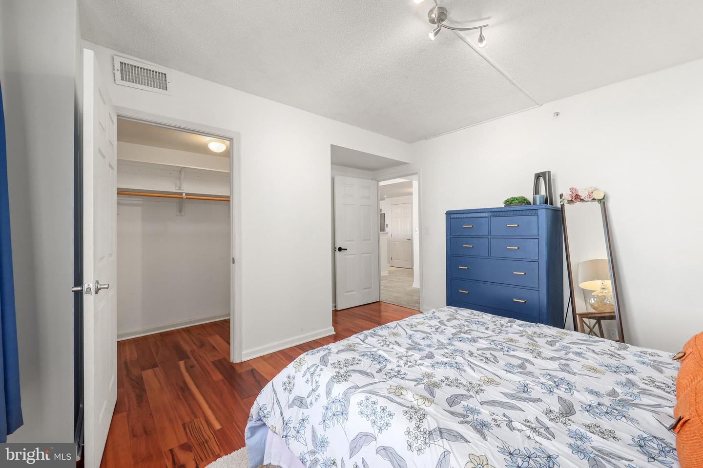 2726 GALLOWS RD #1004, VIENNA, Virginia 22180, 1 Bedroom Bedrooms, ,1 BathroomBathrooms,Residential,For sale,2726 GALLOWS RD #1004,VAFX2273648 MLS # VAFX2273648