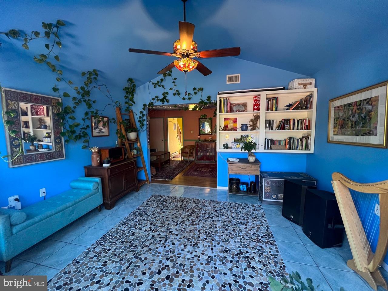 314 ROCK SPRING DR SW, LEESBURG, Virginia 20175, 2 Bedrooms Bedrooms, ,1 BathroomBathrooms,Residential,For sale,314 ROCK SPRING DR SW,VALO2108596 MLS # VALO2108596