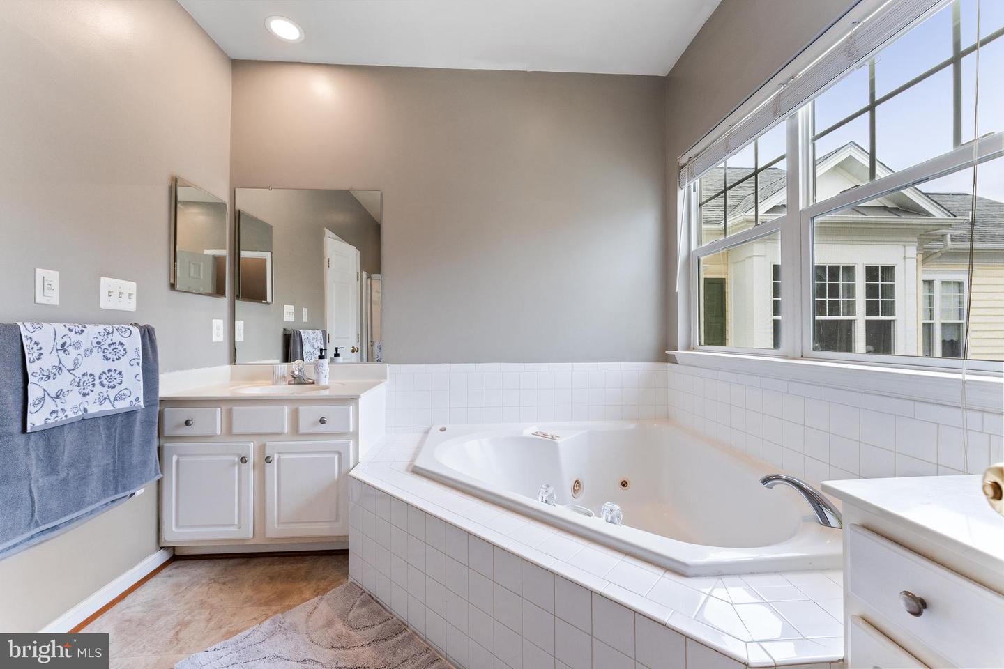 10045 PENTLAND HILLS WAY, BRISTOW, Virginia 20136, 5 Bedrooms Bedrooms, ,3 BathroomsBathrooms,Residential,For sale,10045 PENTLAND HILLS WAY,VAPW2105862 MLS # VAPW2105862