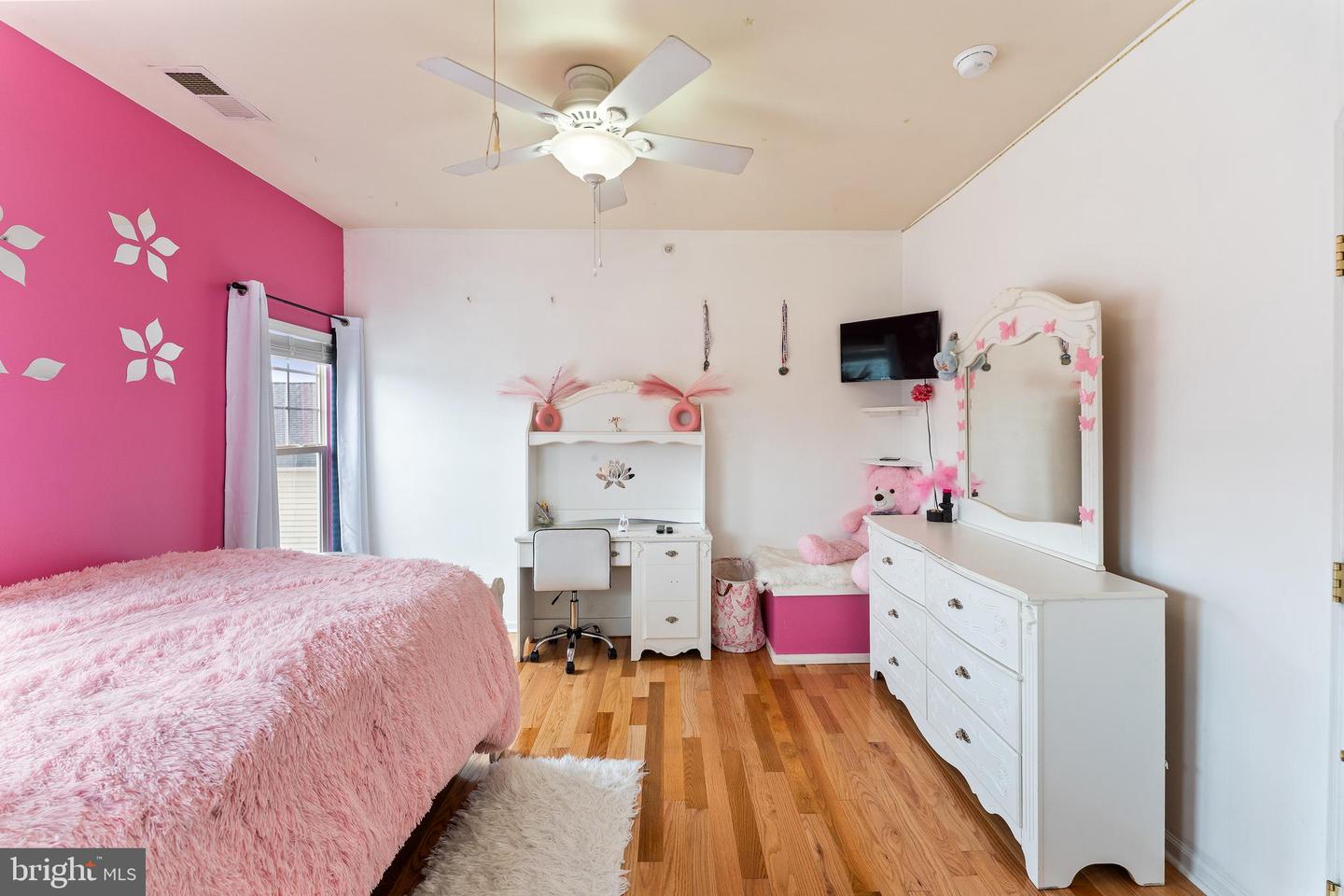 10045 PENTLAND HILLS WAY, BRISTOW, Virginia 20136, 5 Bedrooms Bedrooms, ,3 BathroomsBathrooms,Residential,For sale,10045 PENTLAND HILLS WAY,VAPW2105862 MLS # VAPW2105862