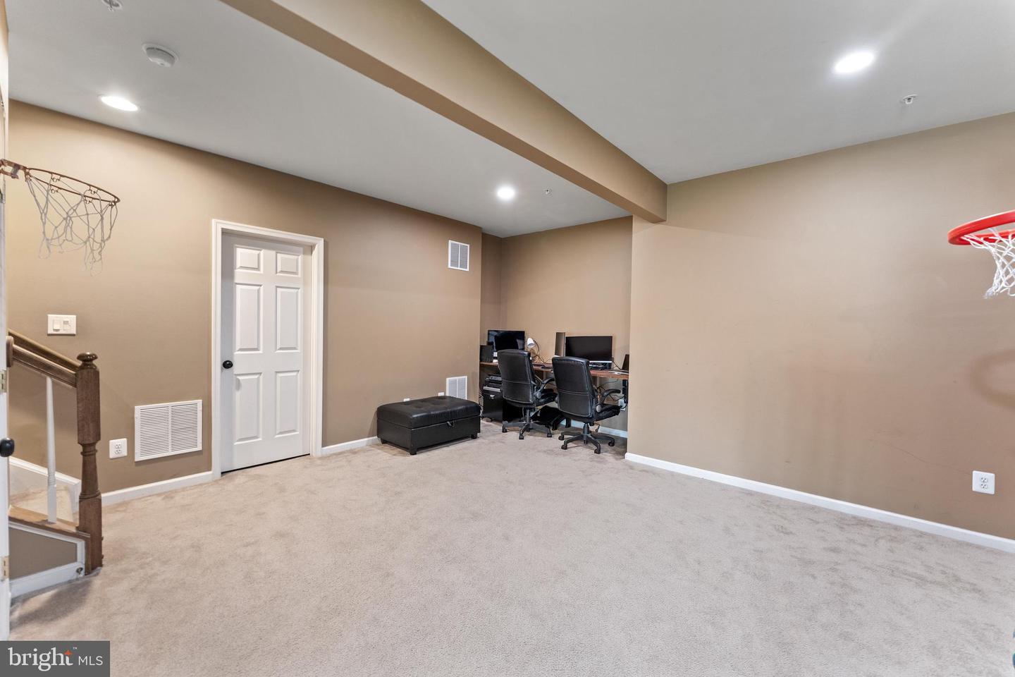 10045 PENTLAND HILLS WAY, BRISTOW, Virginia 20136, 5 Bedrooms Bedrooms, ,3 BathroomsBathrooms,Residential,For sale,10045 PENTLAND HILLS WAY,VAPW2105862 MLS # VAPW2105862