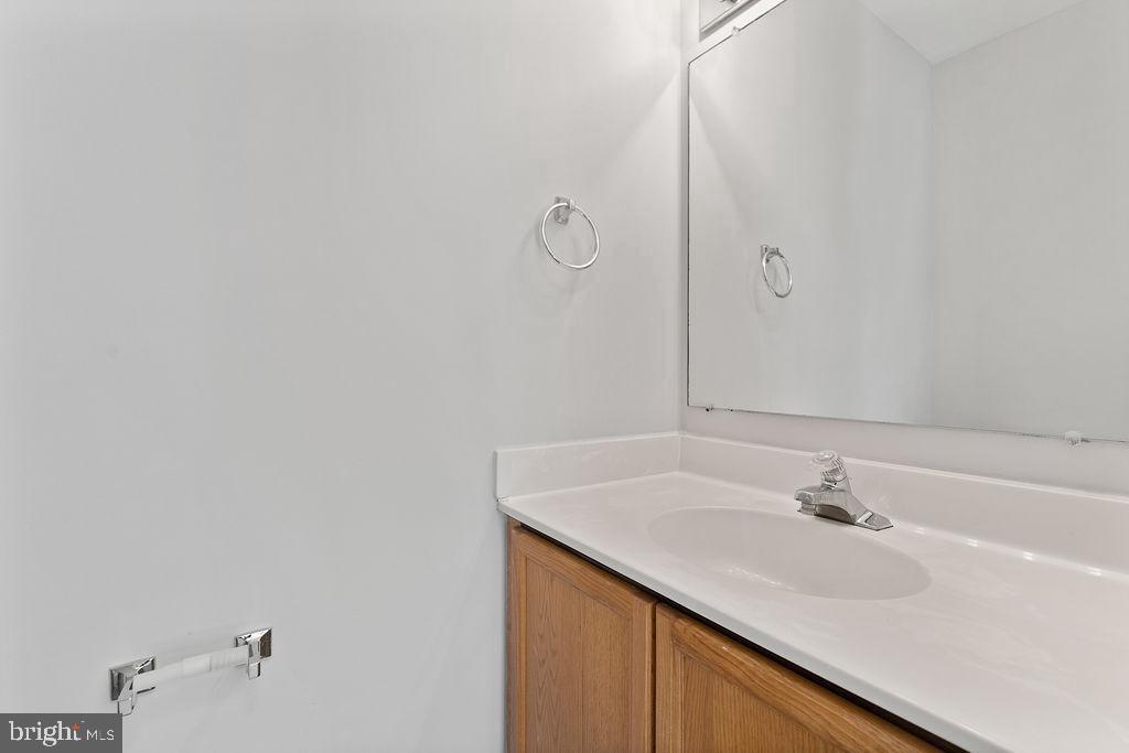 6688 COMANCHE CT, HAYMARKET, Virginia 20169, 3 Bedrooms Bedrooms, ,2 BathroomsBathrooms,Residential,For sale,6688 COMANCHE CT,VAPW2105892 MLS # VAPW2105892