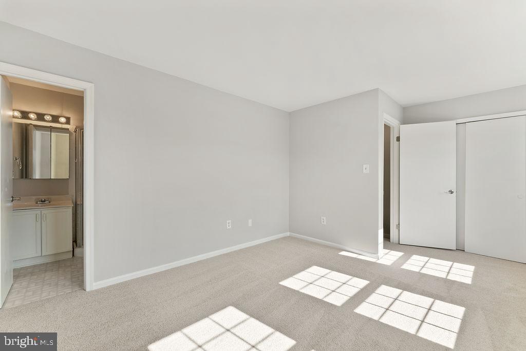 6688 COMANCHE CT, HAYMARKET, Virginia 20169, 3 Bedrooms Bedrooms, ,2 BathroomsBathrooms,Residential,For sale,6688 COMANCHE CT,VAPW2105892 MLS # VAPW2105892
