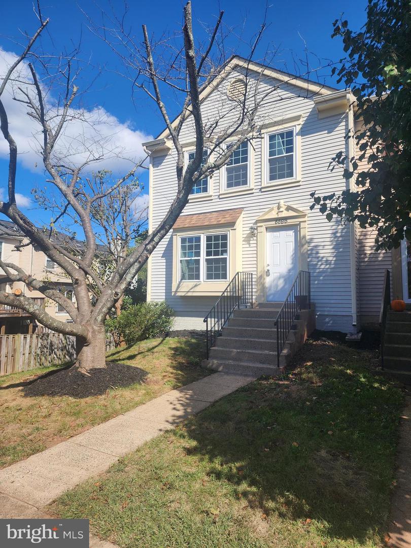 6688 COMANCHE CT, HAYMARKET, Virginia 20169, 3 Bedrooms Bedrooms, ,2 BathroomsBathrooms,Residential,For sale,6688 COMANCHE CT,VAPW2105892 MLS # VAPW2105892