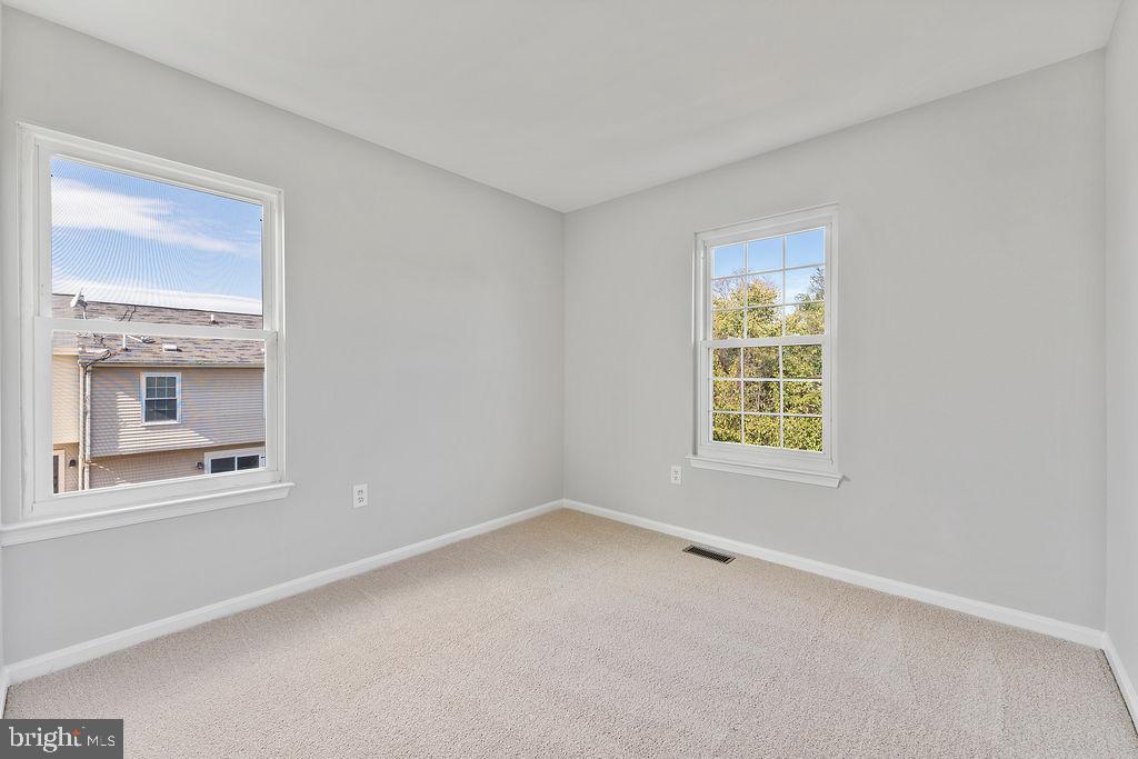 6688 COMANCHE CT, HAYMARKET, Virginia 20169, 3 Bedrooms Bedrooms, ,2 BathroomsBathrooms,Residential,For sale,6688 COMANCHE CT,VAPW2105892 MLS # VAPW2105892
