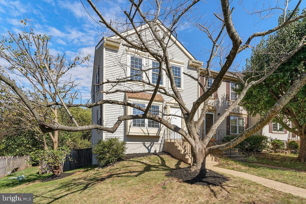 6688 COMANCHE CT, HAYMARKET, Virginia 20169, 3 Bedrooms Bedrooms, ,2 BathroomsBathrooms,Residential,For sale,6688 COMANCHE CT,VAPW2105892 MLS # VAPW2105892