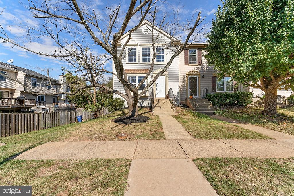 6688 COMANCHE CT, HAYMARKET, Virginia 20169, 3 Bedrooms Bedrooms, ,2 BathroomsBathrooms,Residential,For sale,6688 COMANCHE CT,VAPW2105892 MLS # VAPW2105892