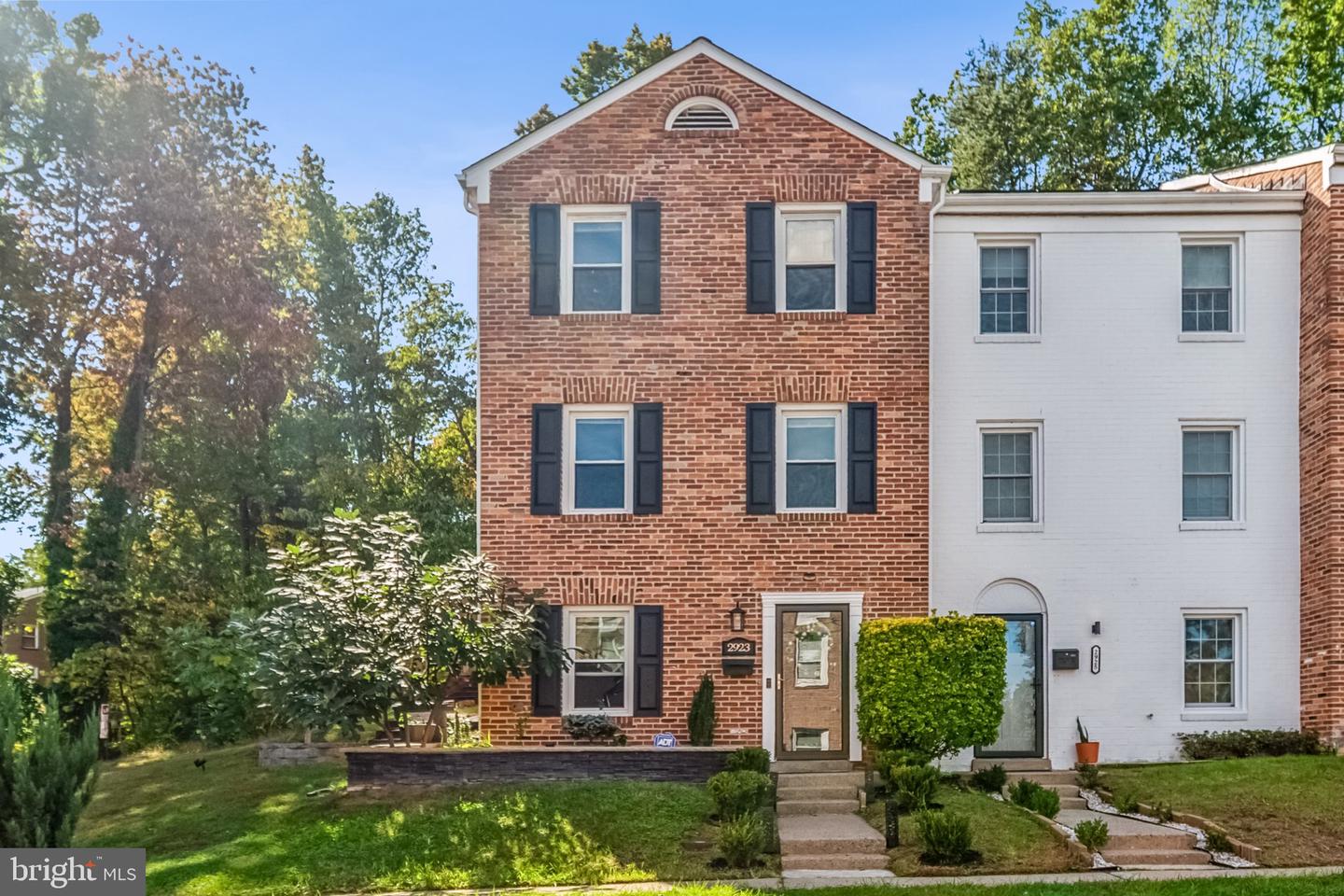 2923 WYTHE CT, WOODBRIDGE, Virginia 22191, 5 Bedrooms Bedrooms, ,2 BathroomsBathrooms,Residential,For sale,2923 WYTHE CT,VAPW2105900 MLS # VAPW2105900