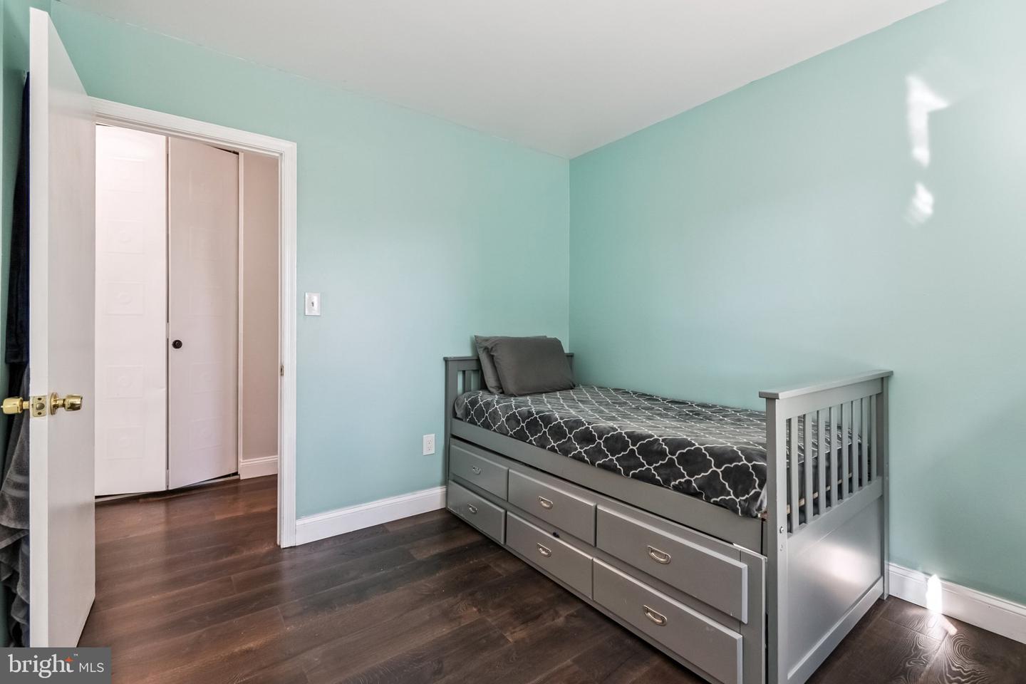 2923 WYTHE CT, WOODBRIDGE, Virginia 22191, 5 Bedrooms Bedrooms, ,2 BathroomsBathrooms,Residential,For sale,2923 WYTHE CT,VAPW2105900 MLS # VAPW2105900
