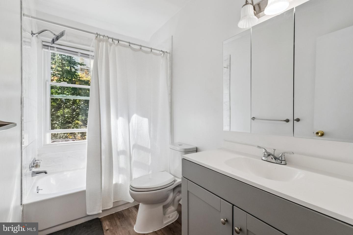 2923 WYTHE CT, WOODBRIDGE, Virginia 22191, 5 Bedrooms Bedrooms, ,2 BathroomsBathrooms,Residential,For sale,2923 WYTHE CT,VAPW2105900 MLS # VAPW2105900