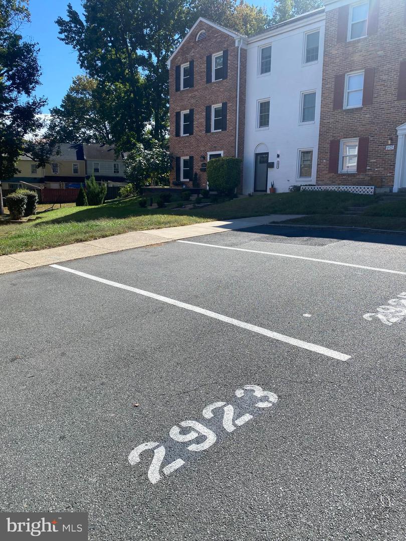 2923 WYTHE CT, WOODBRIDGE, Virginia 22191, 5 Bedrooms Bedrooms, ,2 BathroomsBathrooms,Residential,For sale,2923 WYTHE CT,VAPW2105900 MLS # VAPW2105900