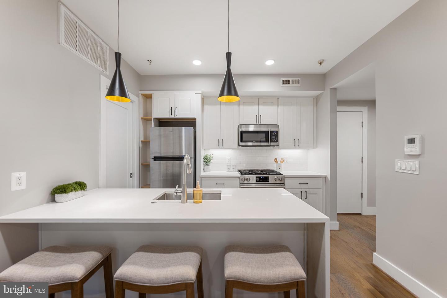 1508 F ST NE #1, WASHINGTON, District Of Columbia 20002, 2 Bedrooms Bedrooms, ,2 BathroomsBathrooms,Residential,For sale,1508 F ST NE #1,DCDC2226898 MLS # DCDC2226898
