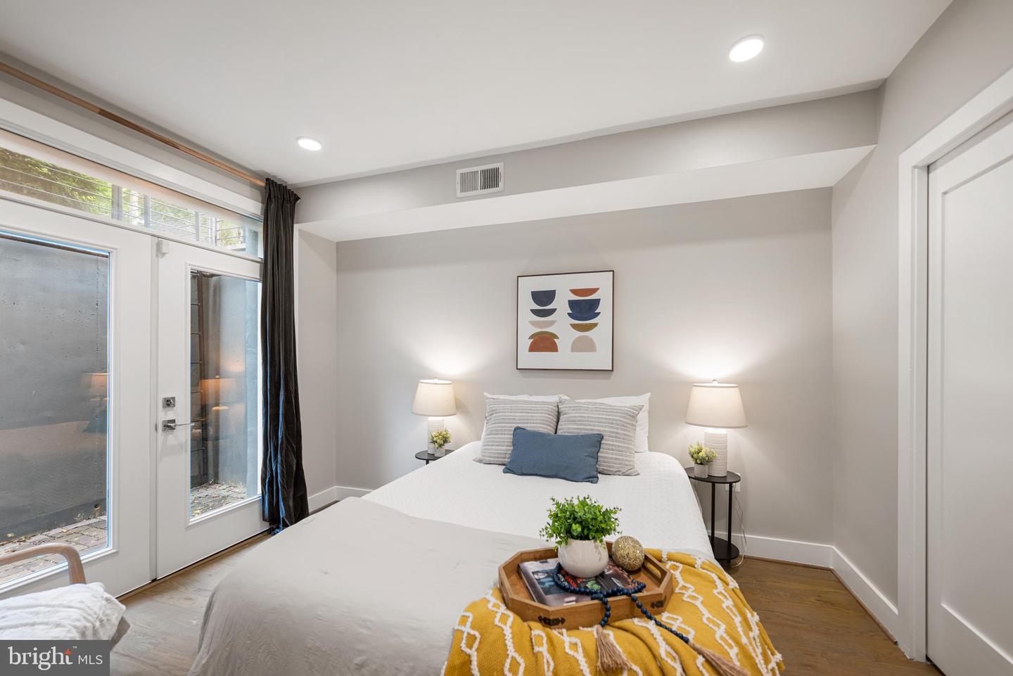 1508 F ST NE #1, WASHINGTON, District Of Columbia 20002, 2 Bedrooms Bedrooms, ,2 BathroomsBathrooms,Residential,For sale,1508 F ST NE #1,DCDC2226898 MLS # DCDC2226898