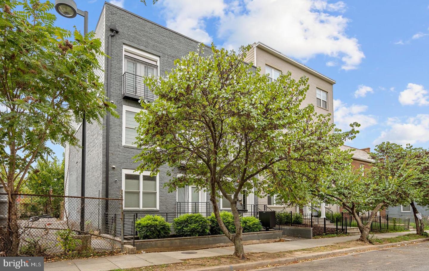 1508 F ST NE #1, WASHINGTON, District Of Columbia 20002, 2 Bedrooms Bedrooms, ,2 BathroomsBathrooms,Residential,For sale,1508 F ST NE #1,DCDC2226898 MLS # DCDC2226898