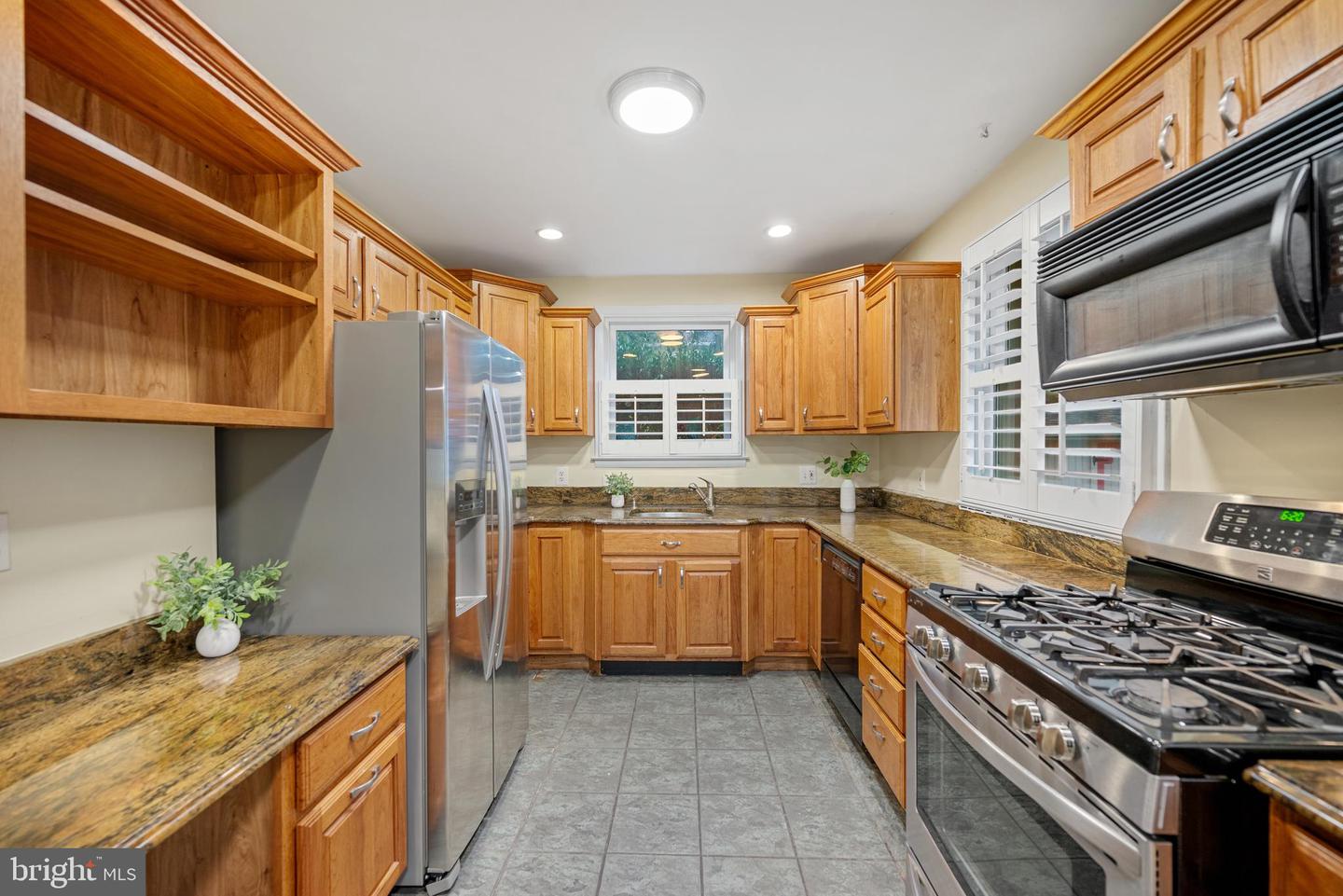 505 N EDISON ST, ARLINGTON, Virginia 22203, 2 Bedrooms Bedrooms, ,1 BathroomBathrooms,Residential,For sale,505 N EDISON ST,VAAR2064864 MLS # VAAR2064864