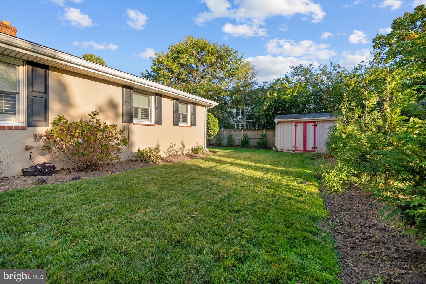 505 N EDISON ST, ARLINGTON, Virginia 22203, 2 Bedrooms Bedrooms, ,1 BathroomBathrooms,Residential,For sale,505 N EDISON ST,VAAR2064864 MLS # VAAR2064864