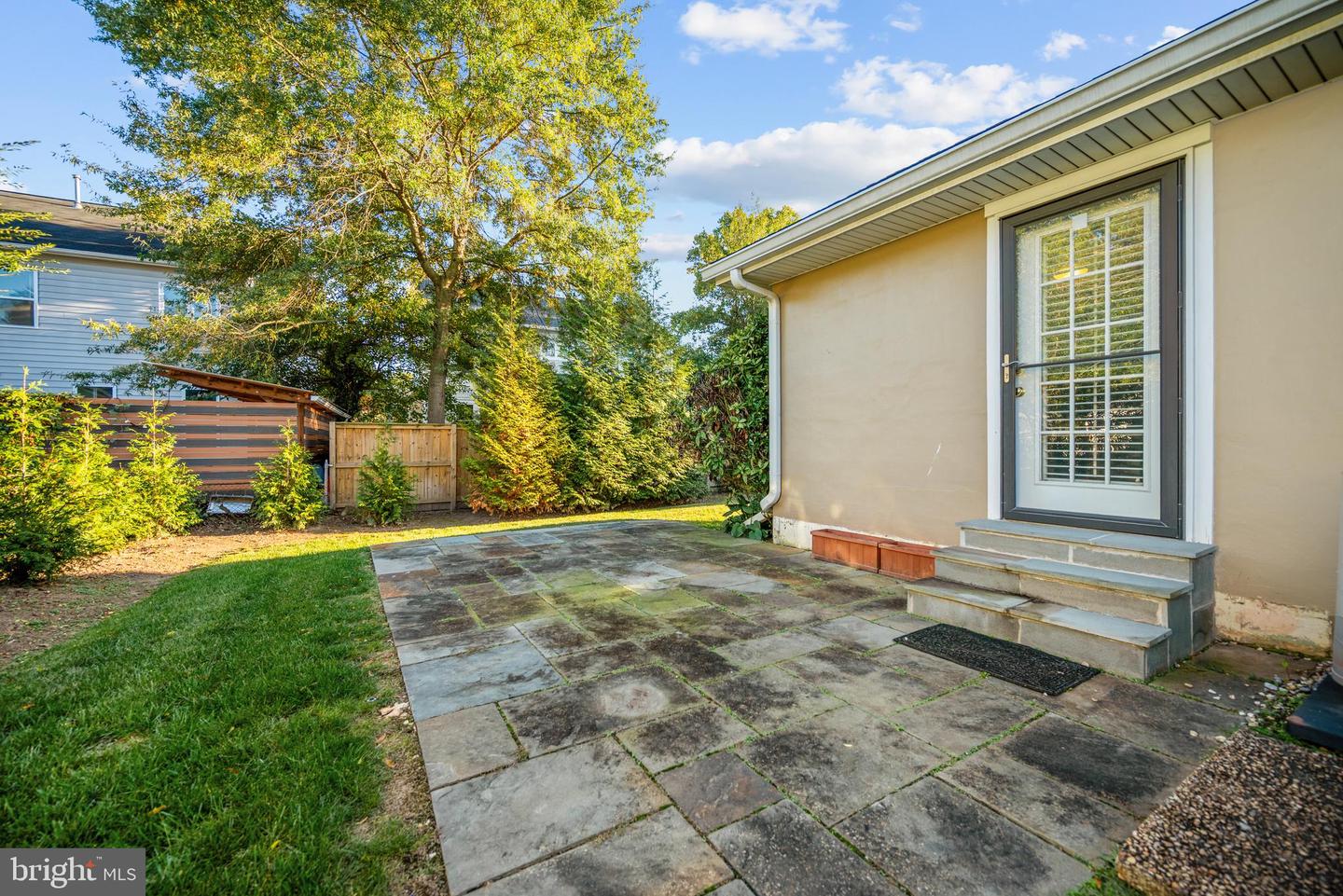 505 N EDISON ST, ARLINGTON, Virginia 22203, 2 Bedrooms Bedrooms, ,1 BathroomBathrooms,Residential,For sale,505 N EDISON ST,VAAR2064864 MLS # VAAR2064864