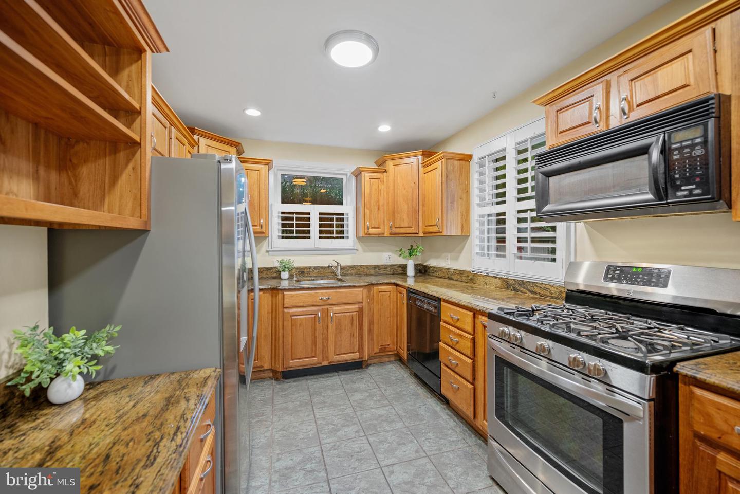 505 N EDISON ST, ARLINGTON, Virginia 22203, 2 Bedrooms Bedrooms, ,1 BathroomBathrooms,Residential,For sale,505 N EDISON ST,VAAR2064864 MLS # VAAR2064864