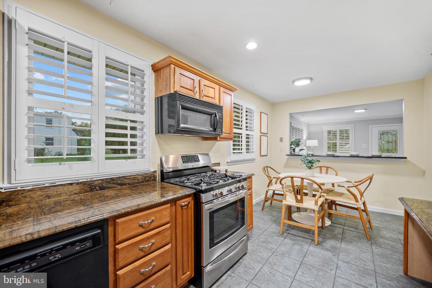 505 N EDISON ST, ARLINGTON, Virginia 22203, 2 Bedrooms Bedrooms, ,1 BathroomBathrooms,Residential,For sale,505 N EDISON ST,VAAR2064864 MLS # VAAR2064864