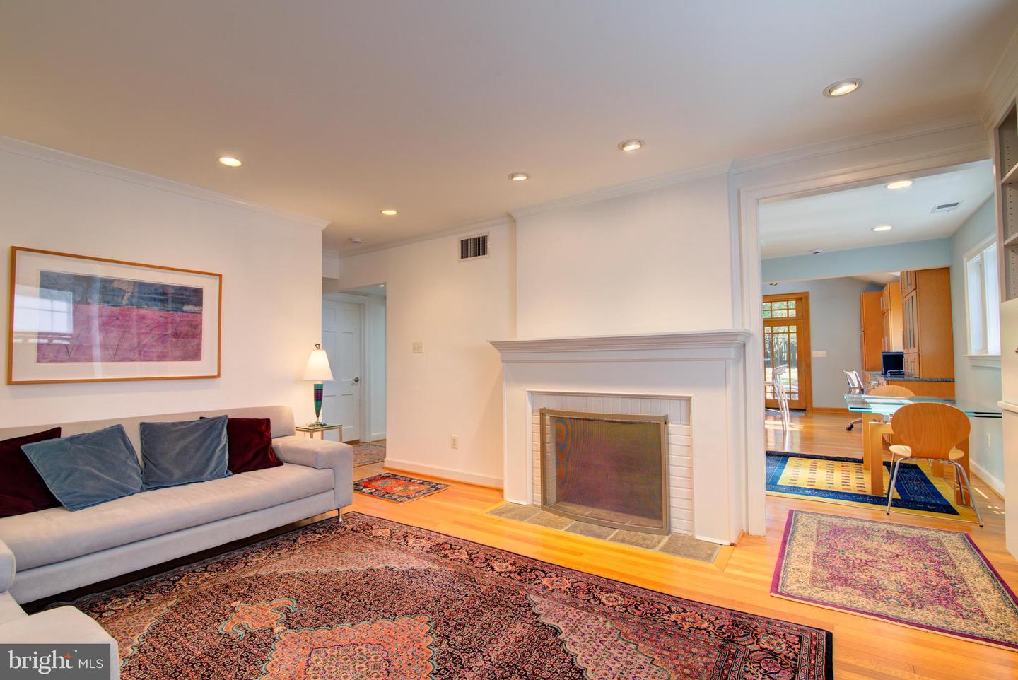 1683 N LONGFELLOW ST, ARLINGTON, Virginia 22205, 3 Bedrooms Bedrooms, ,2 BathroomsBathrooms,Residential,For sale,1683 N LONGFELLOW ST,VAAR2064858 MLS # VAAR2064858