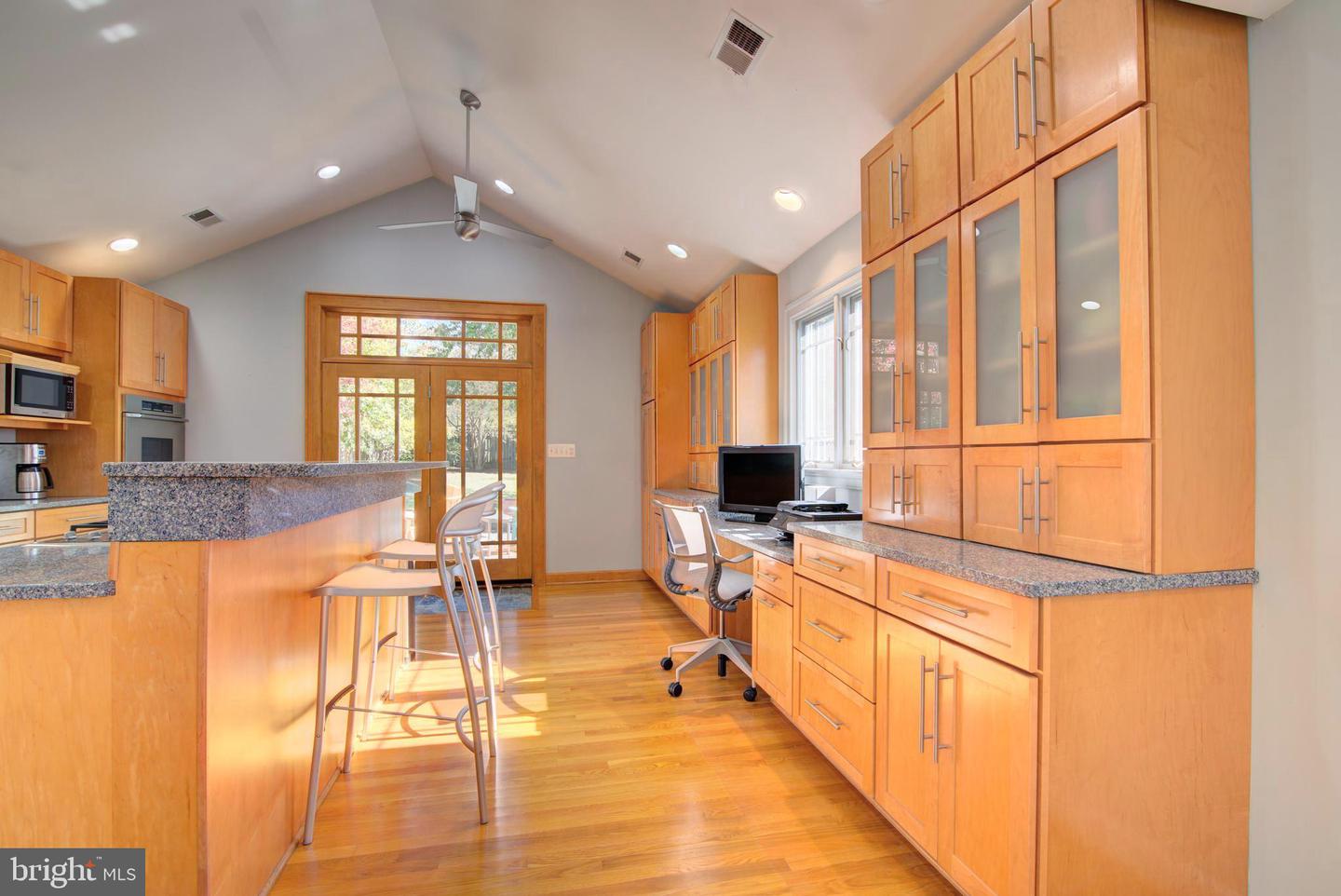 1683 N LONGFELLOW ST, ARLINGTON, Virginia 22205, 3 Bedrooms Bedrooms, ,2 BathroomsBathrooms,Residential,For sale,1683 N LONGFELLOW ST,VAAR2064858 MLS # VAAR2064858